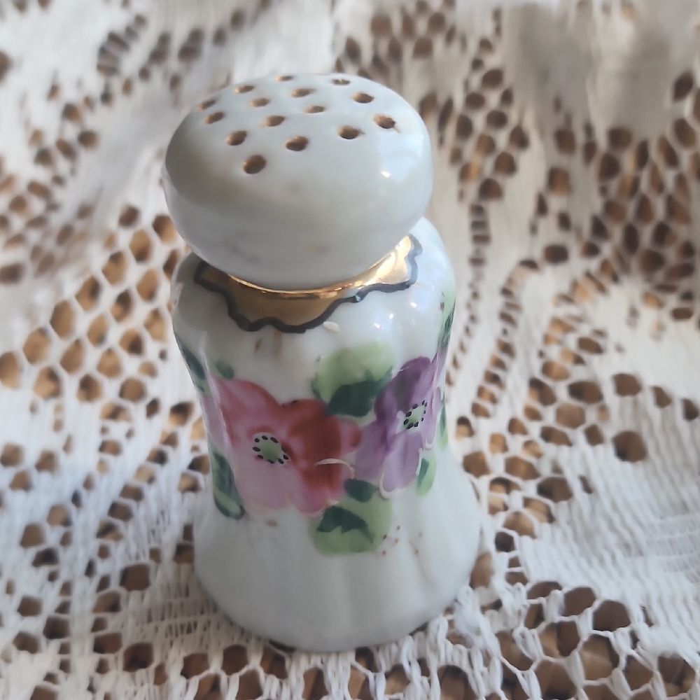 Vintage Handpainted Floral Corked Cinnamon Salt/Pepper Shaker